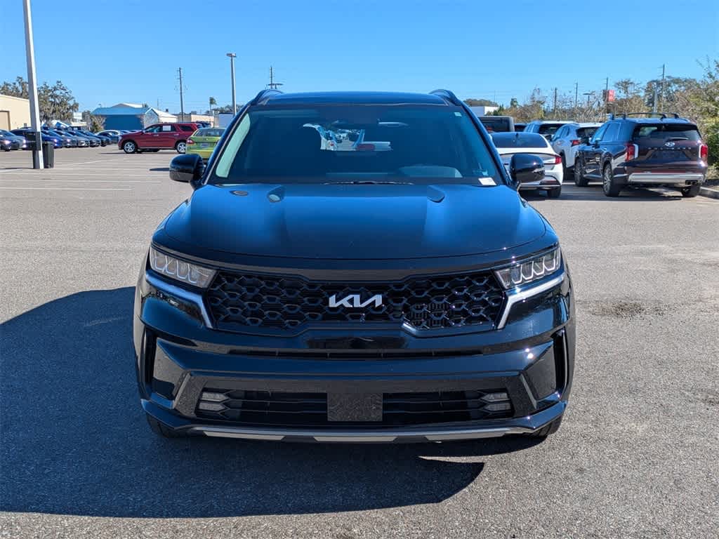 Thumbnail: 2023 Kia Sorento - 8