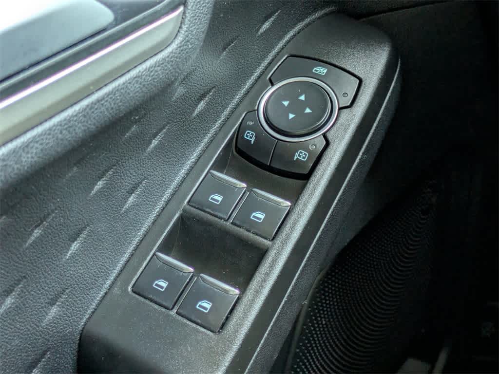 Thumbnail: 2020 Ford Escape - 35