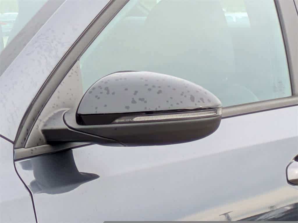 Thumbnail: 2022 Kia Forte - 11