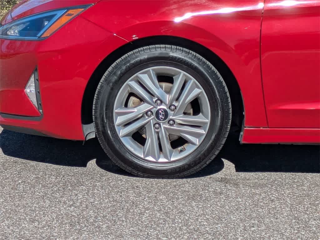 Thumbnail: 2020 Hyundai Elantra - 10