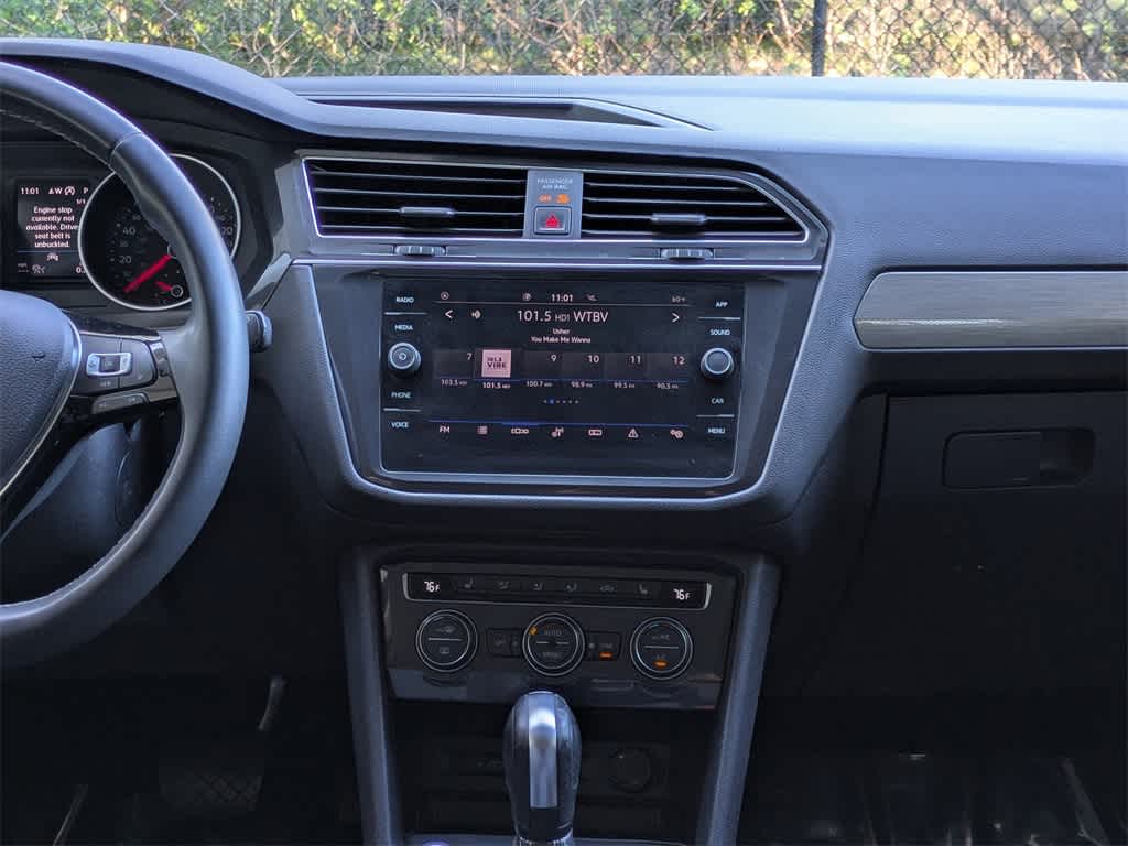 Thumbnail: 2021 Volkswagen Tiguan - 22