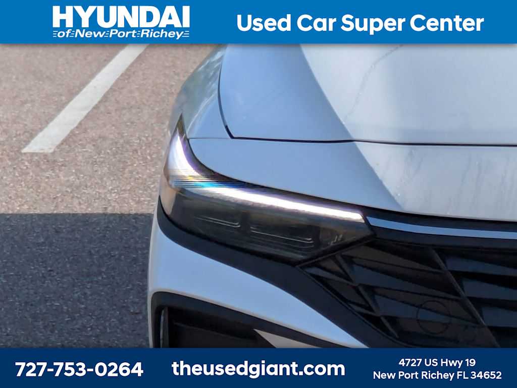 Thumbnail: 2025 Hyundai Elantra - 9