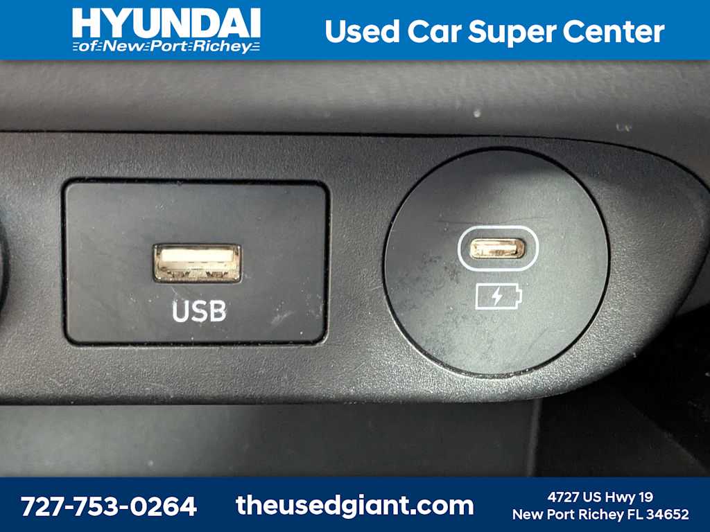 Thumbnail: 2024 Hyundai Elantra - 23