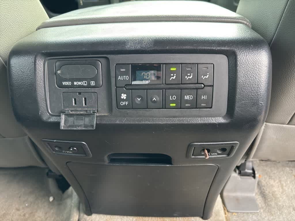 Thumbnail: 2011 Toyota Sequoia - 13