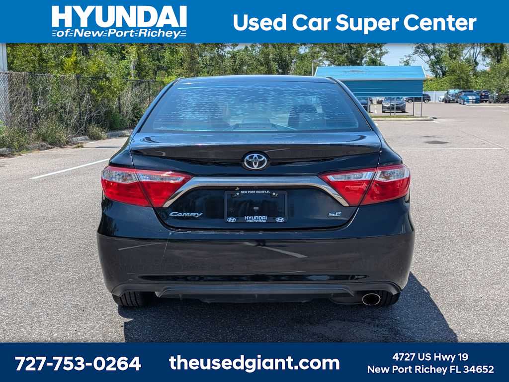 Thumbnail: 2016 Toyota Camry - 4