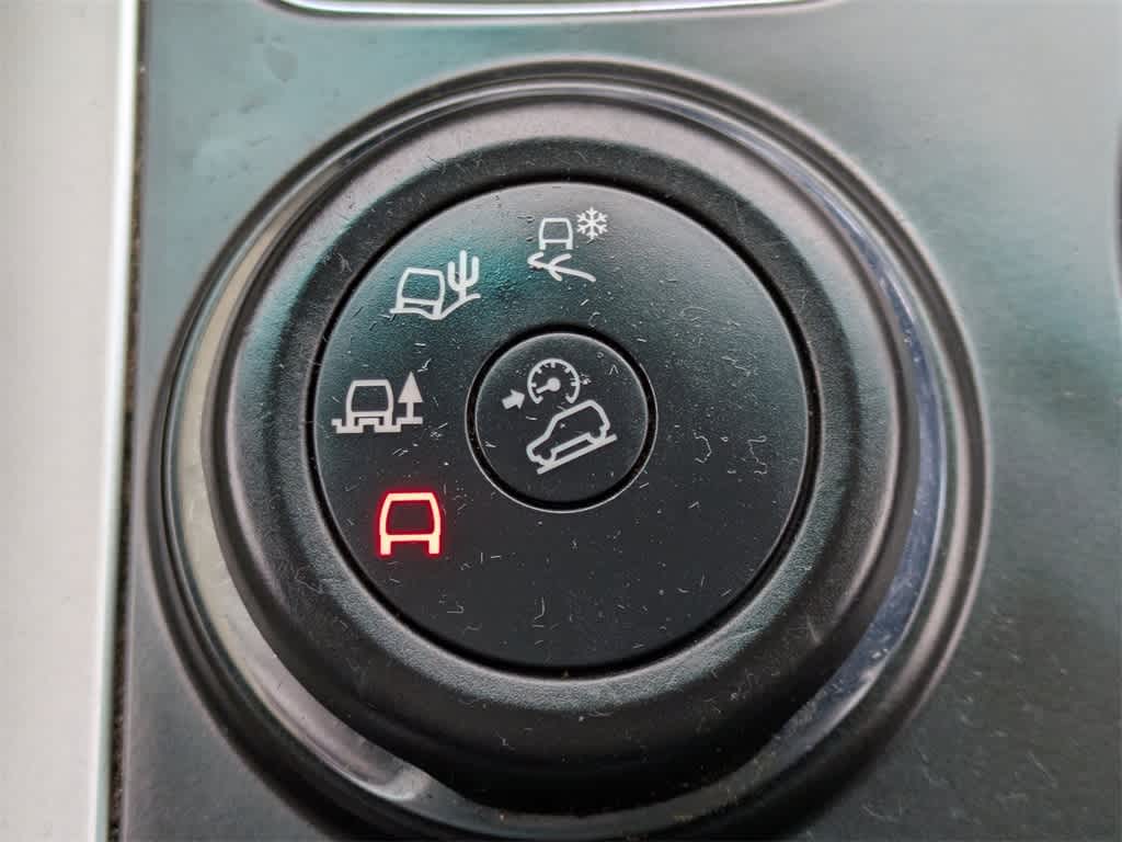 Thumbnail: 2015 Ford Explorer - 32