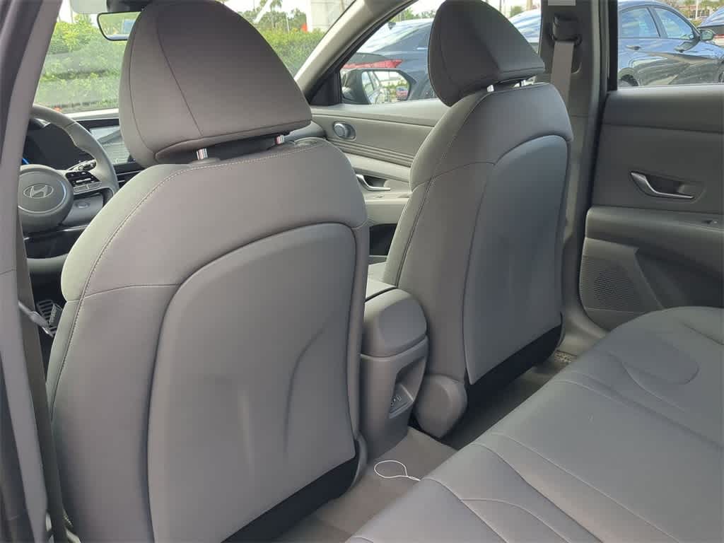 Thumbnail: 2026 Hyundai Elantra - 18