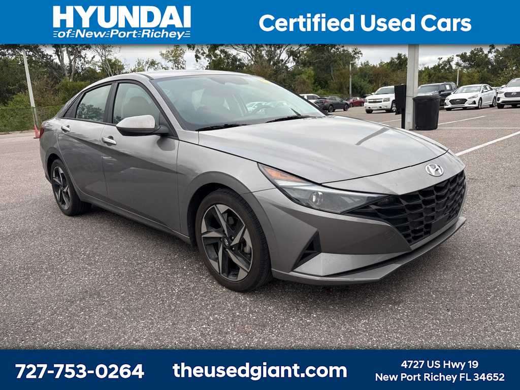 Thumbnail: 2023 Hyundai Elantra - 4
