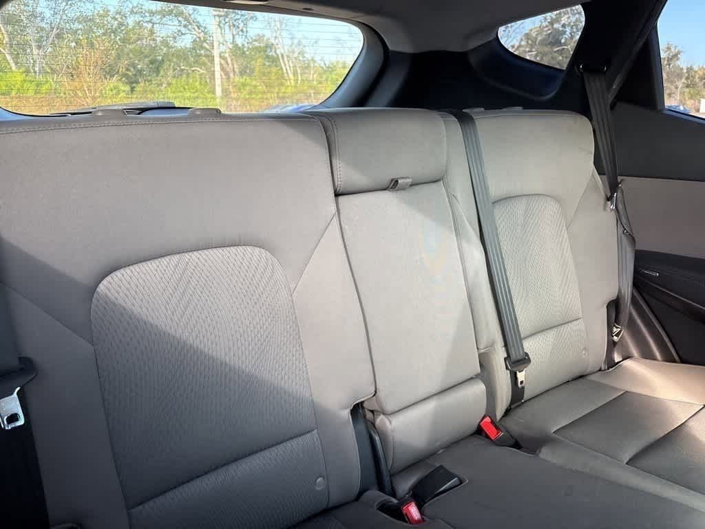 Thumbnail: 2017 Hyundai Santa Fe - 9