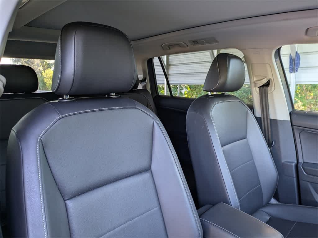 Thumbnail: 2021 Volkswagen Tiguan - 6