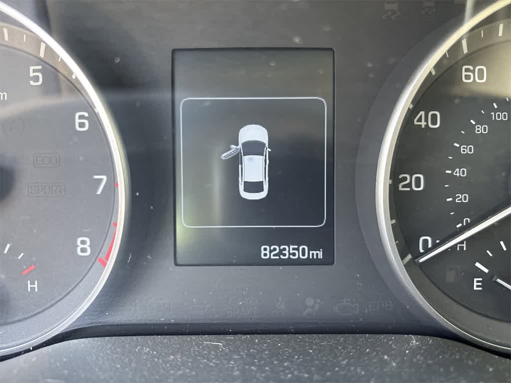 Thumbnail: 2018 Hyundai Elantra - 11