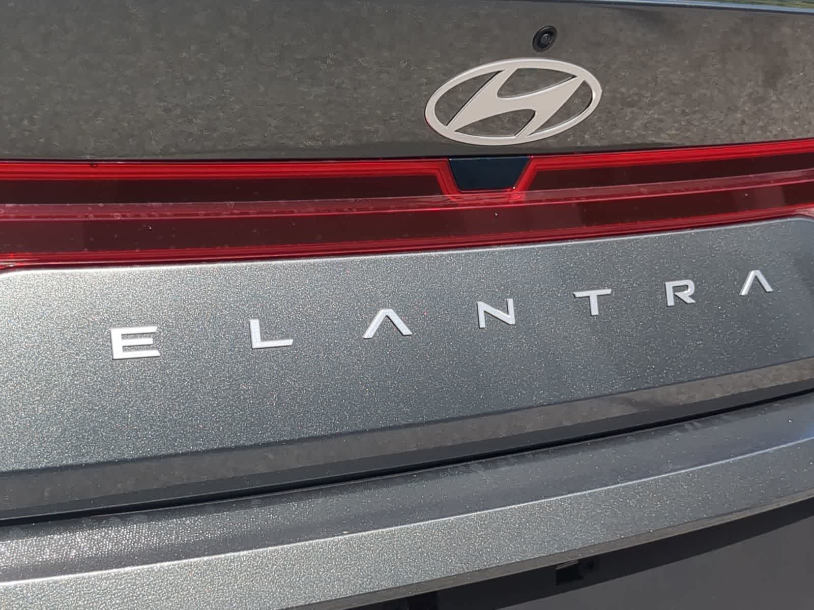 Thumbnail: 2025 Hyundai Elantra - 12