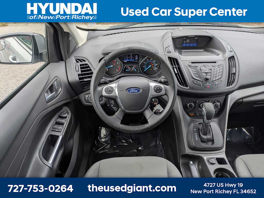 Thumbnail: 2016 Ford Escape - 17