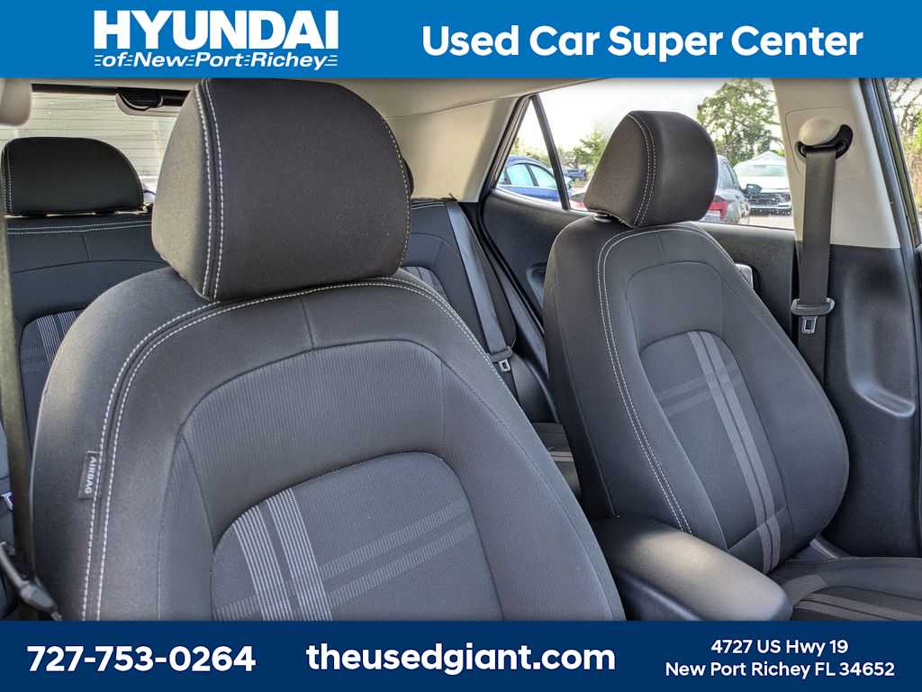 Thumbnail: 2023 Hyundai Venue - 6