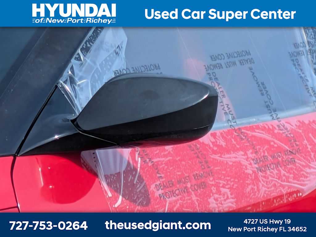 Thumbnail: 2012 Hyundai Veloster - 11
