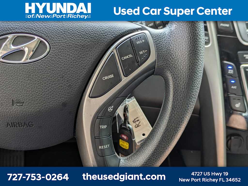 Thumbnail: 2014 Hyundai Elantra - 27