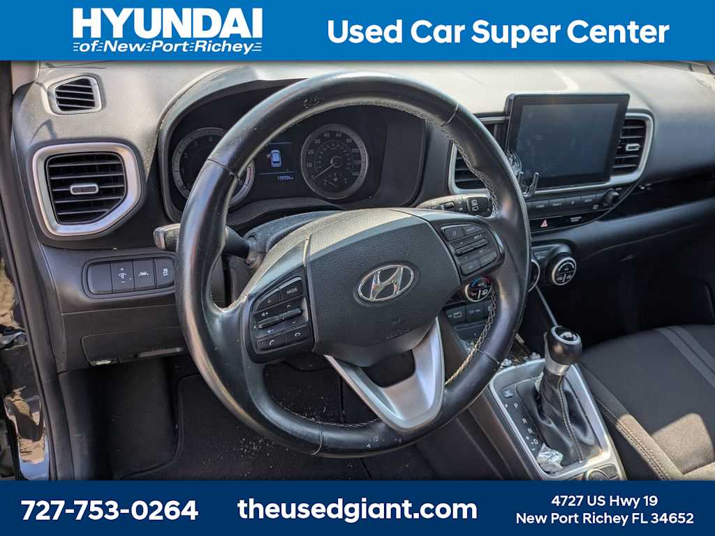 Thumbnail: 2022 Hyundai Venue - 10