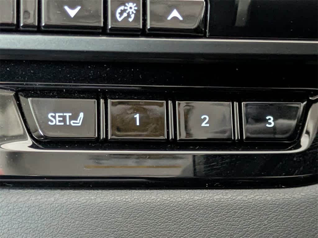 Thumbnail: 2025 Lexus RX - 24