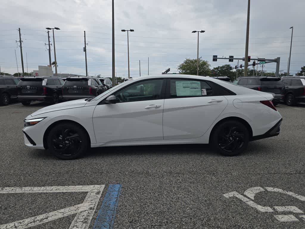 Thumbnail: 2026 Hyundai Elantra - 3