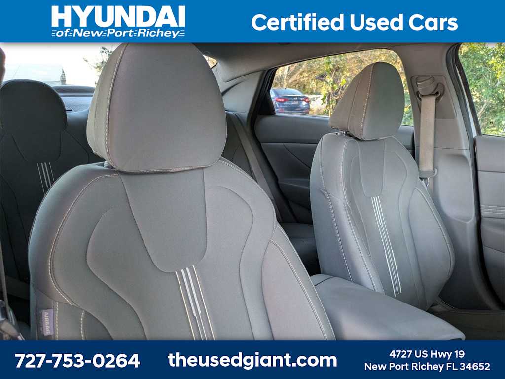 Thumbnail: 2022 Hyundai Elantra - 6