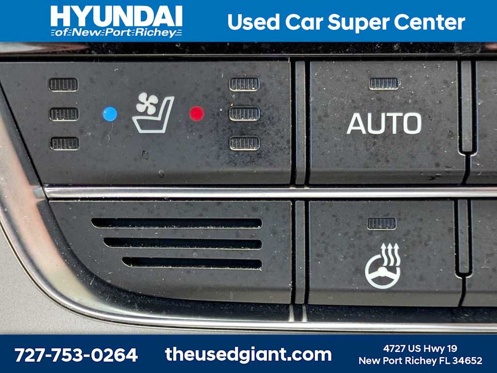 Thumbnail: 2015 Hyundai Sonata - 27