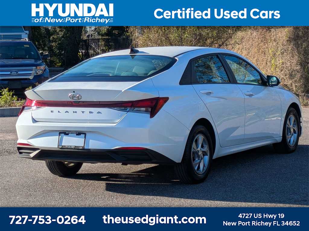 Thumbnail: 2021 Hyundai Elantra - 5