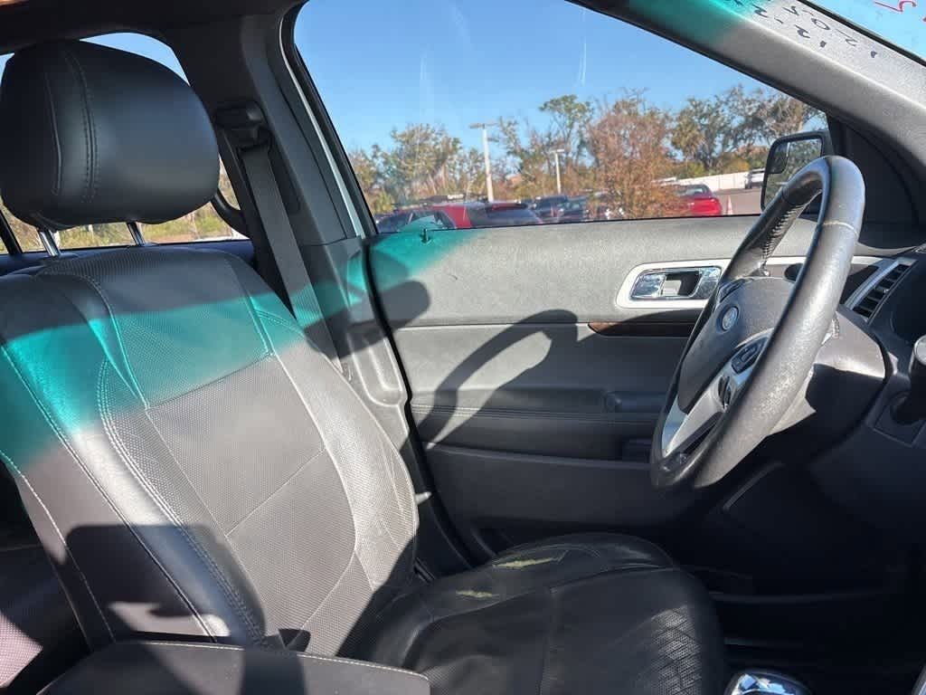 Thumbnail: 2014 Ford Explorer - 9