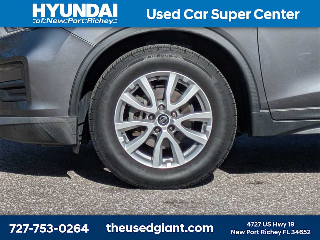 Thumbnail: 2020 Nissan Rogue - 10