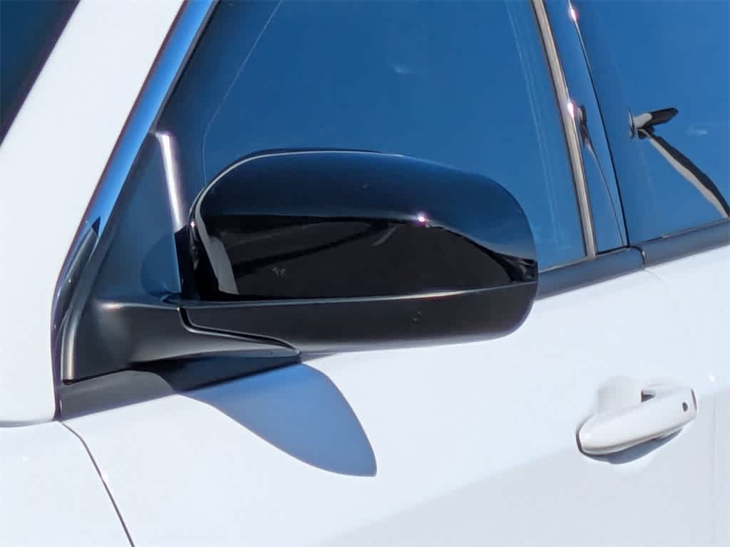 Thumbnail: 2023 Jeep Compass - 11