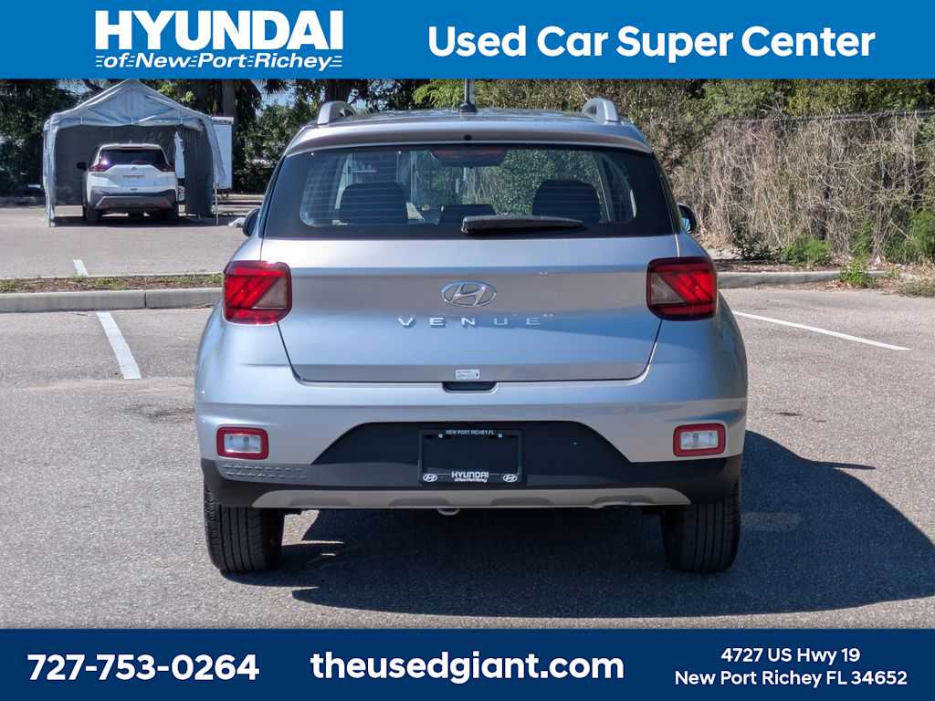 Thumbnail: 2026 Hyundai Venue - 4