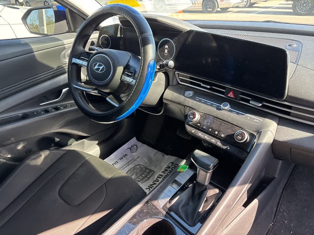 Thumbnail: 2023 Hyundai Elantra - 6