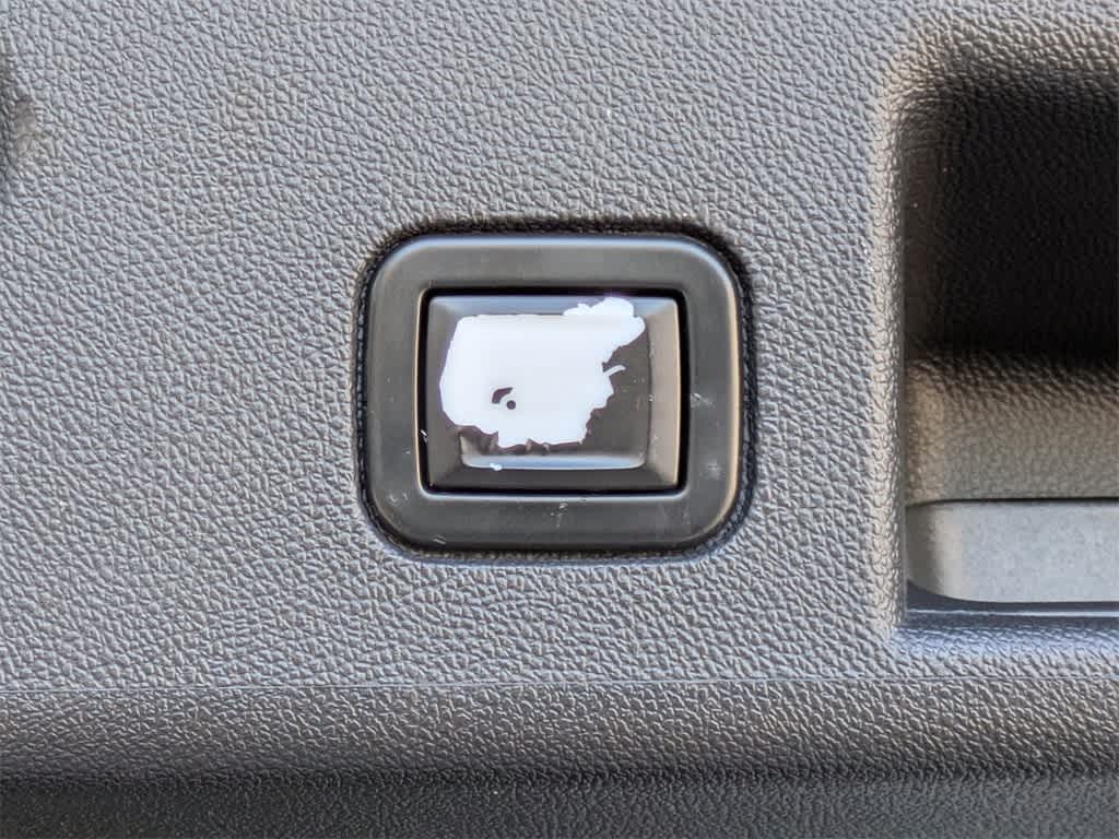 Thumbnail: 2021 Chevrolet Equinox - 13