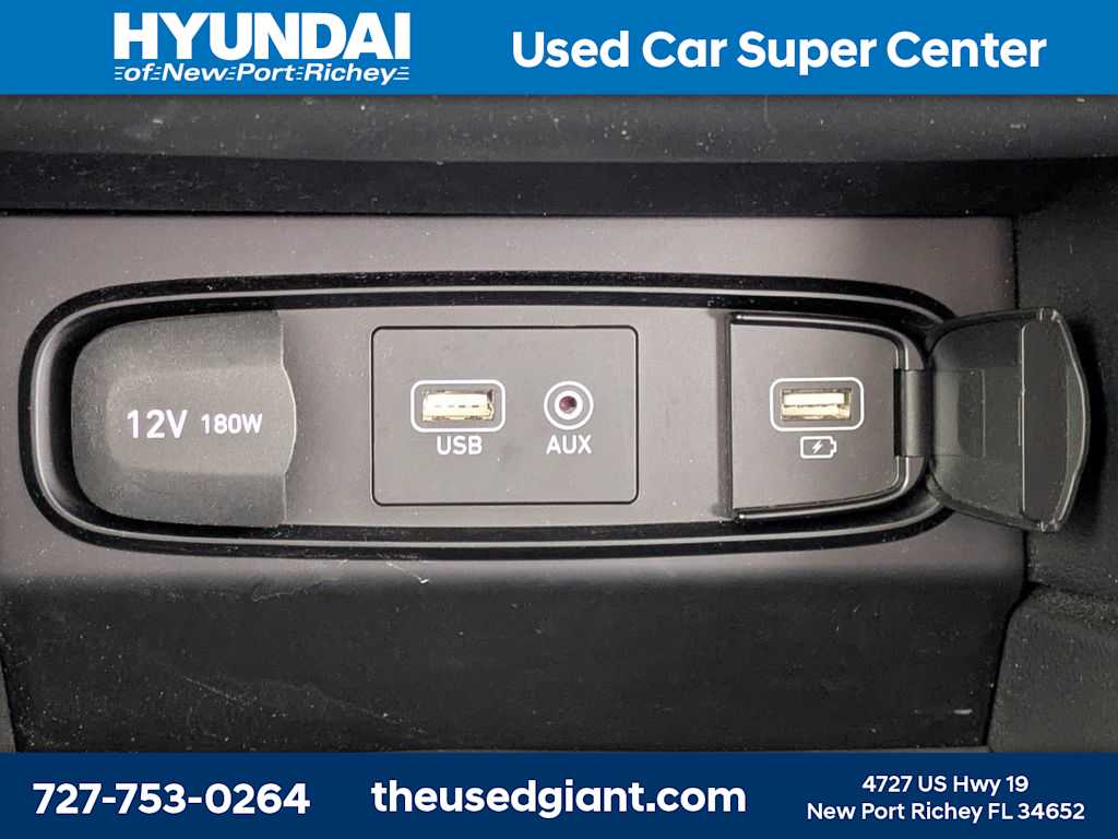 Thumbnail: 2020 Hyundai Santa Fe - 23