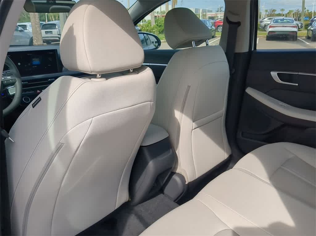 Thumbnail: 2025 Hyundai Sonata - 18