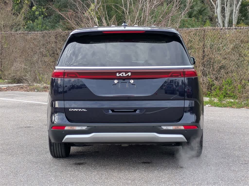 Thumbnail: 2024 Kia Carnival - 4