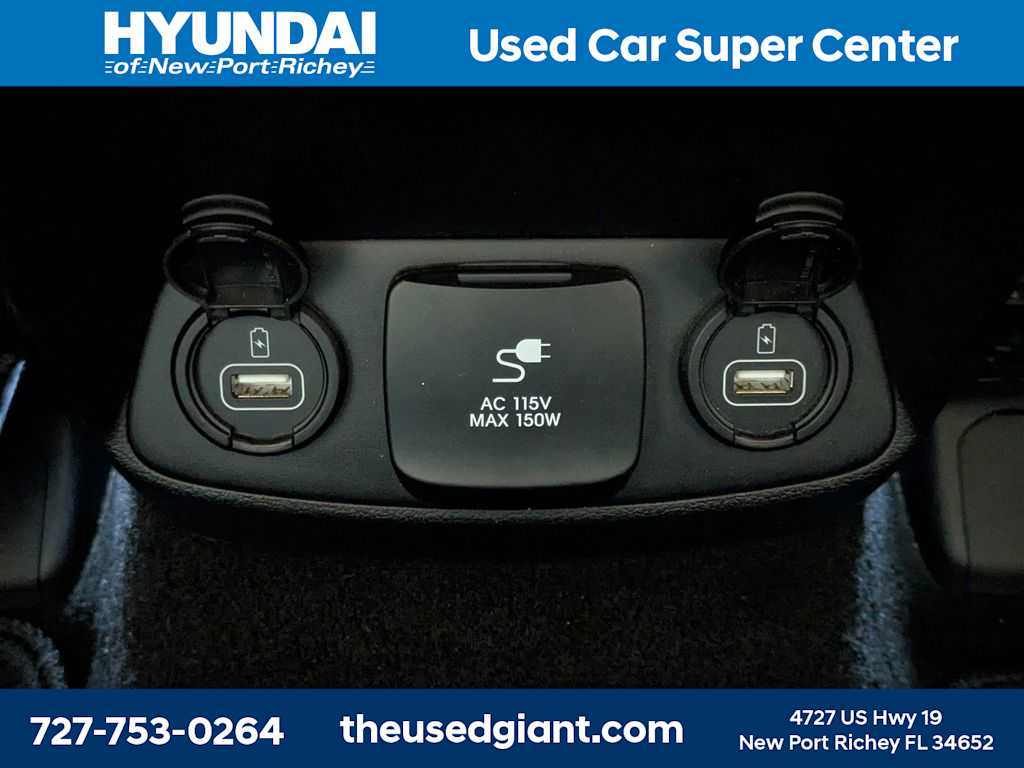 Thumbnail: 2019 Hyundai Santa Fe - 18