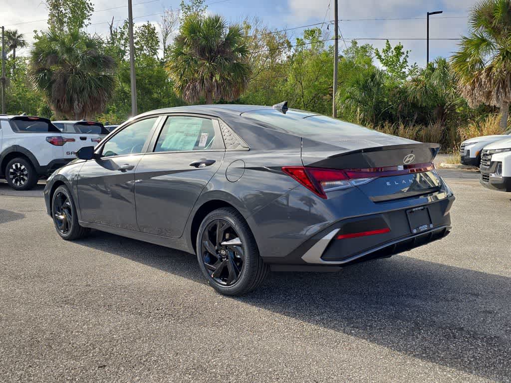 Thumbnail: 2026 Hyundai Elantra - 4