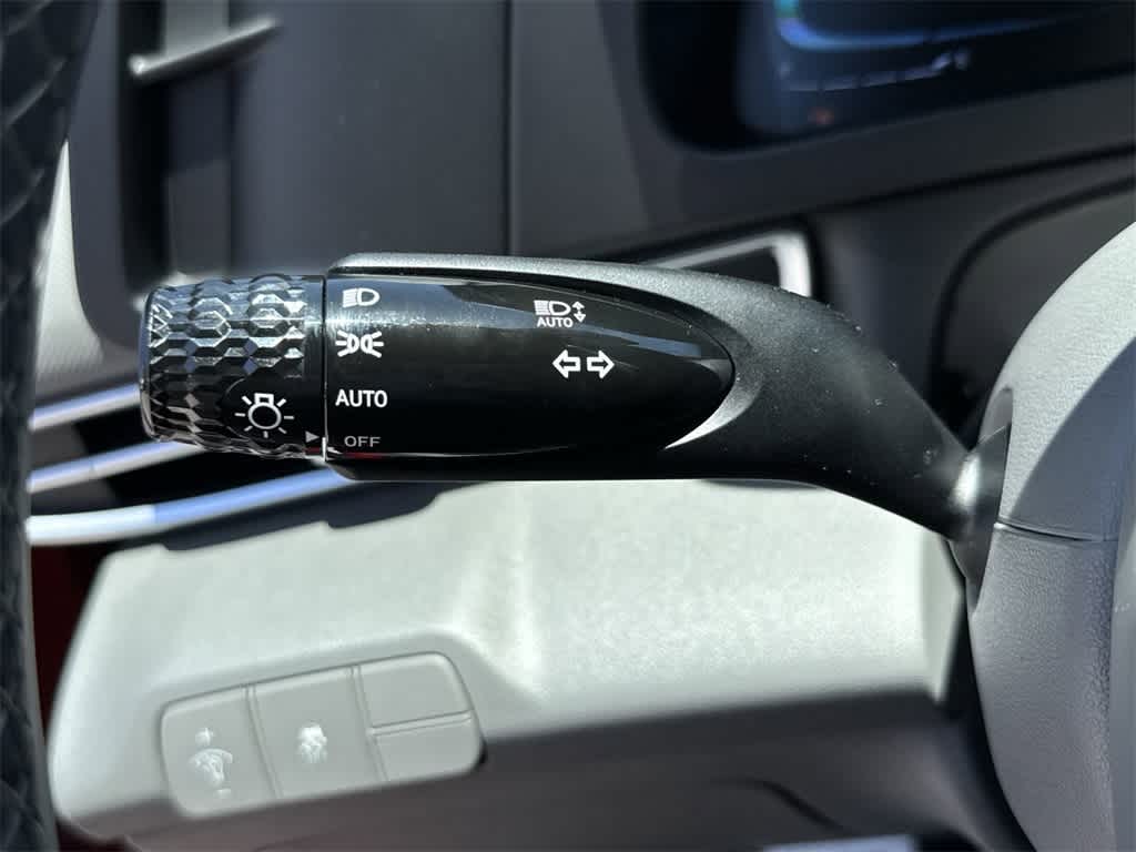 2025 Hyundai Elantra Sport 24
