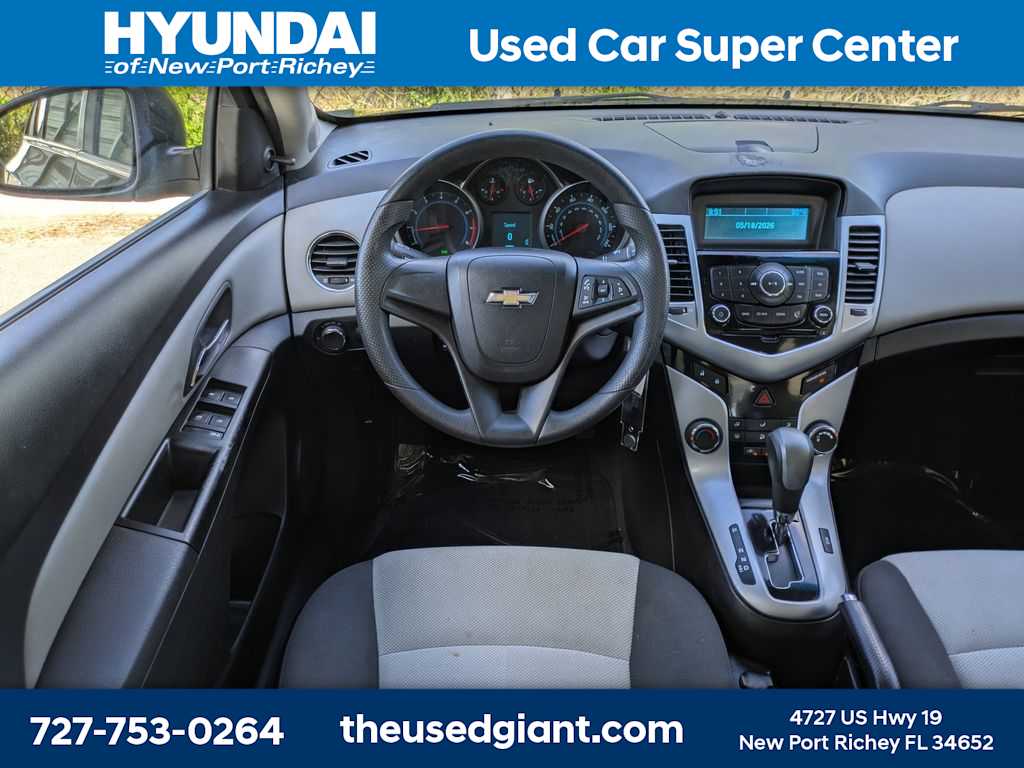 Thumbnail: 2011 Chevrolet Cruze - 15