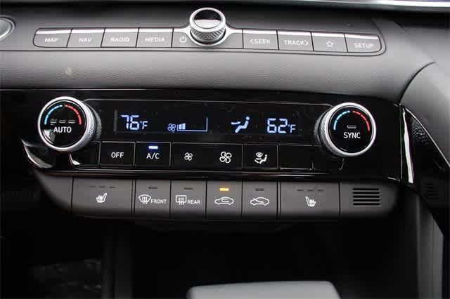 Thumbnail: 2024 Hyundai Elantra - 16
