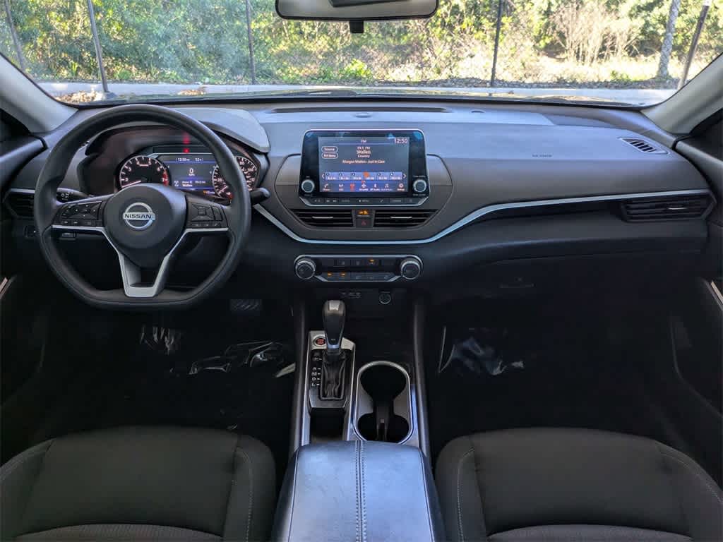 Thumbnail: 2021 Nissan Altima - 16