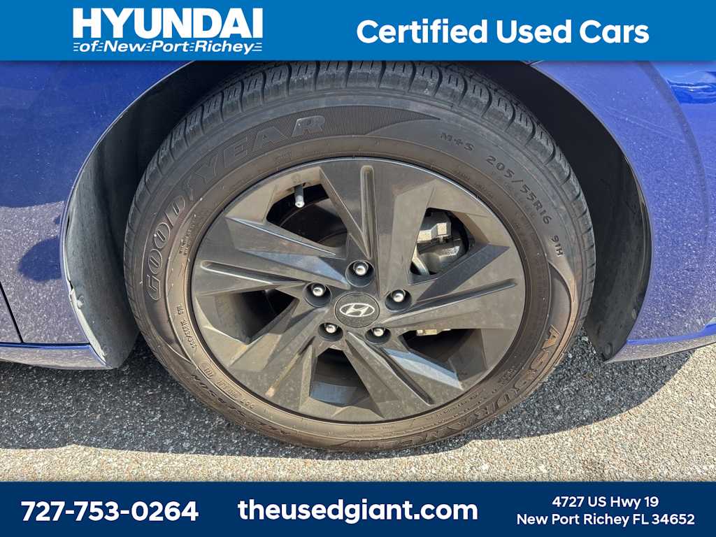 Thumbnail: 2021 Hyundai Elantra - 5