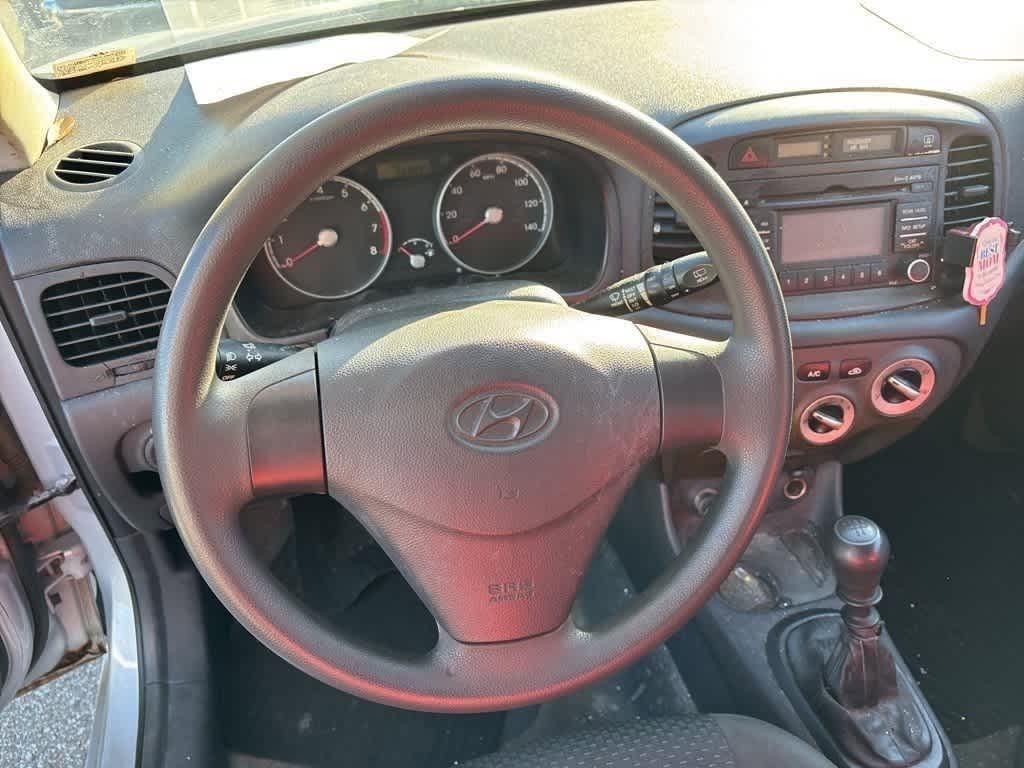 Thumbnail: 2010 Hyundai Accent - 10