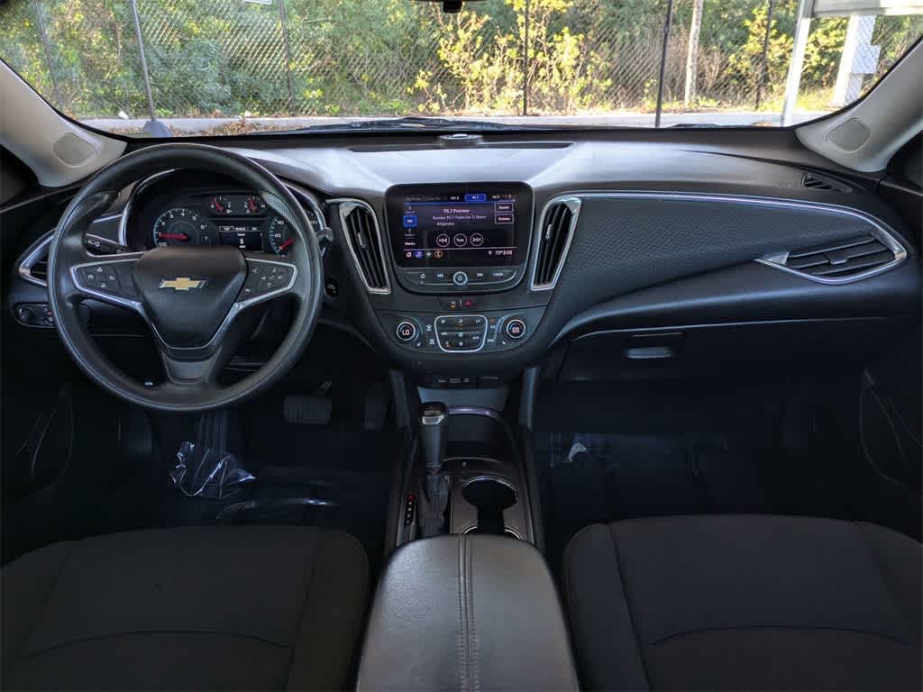 Thumbnail: 2020 Chevrolet Malibu - 14