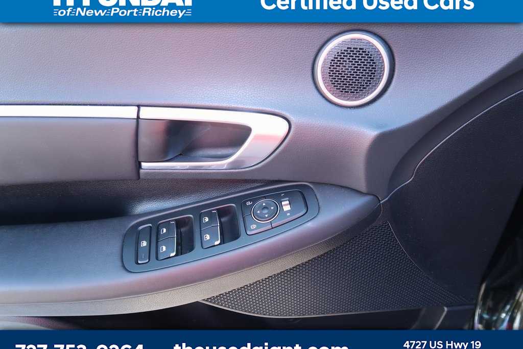 Thumbnail: 2022 Hyundai Sonata - 9