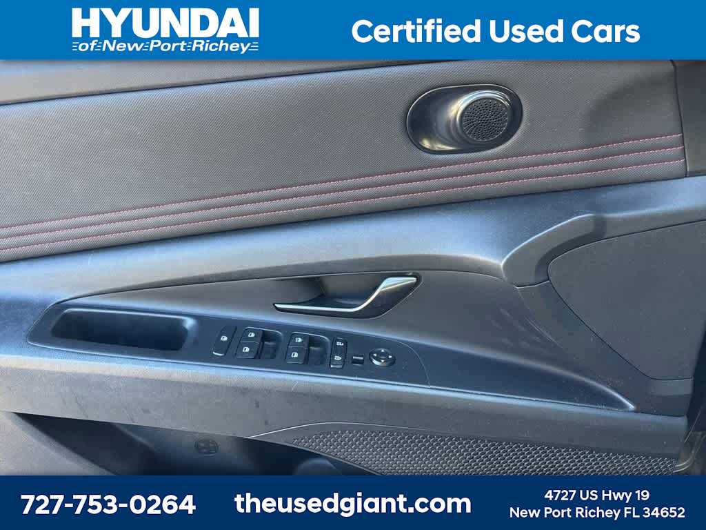 Thumbnail: 2023 Hyundai Elantra - 10