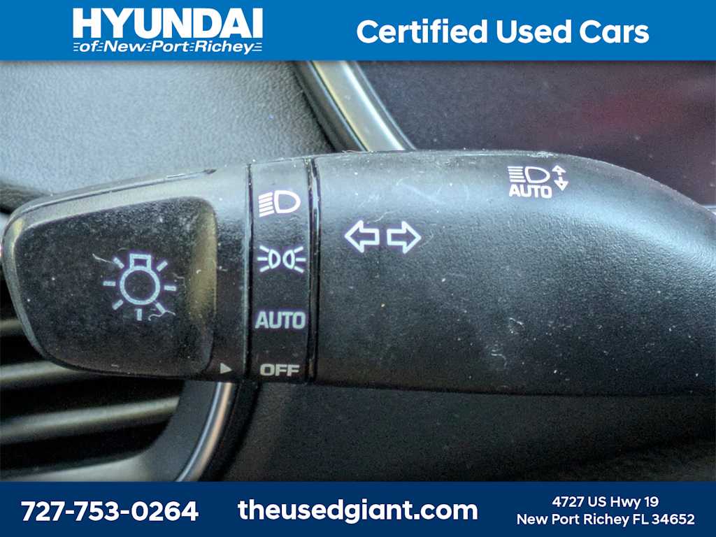 Thumbnail: 2021 Hyundai Santa Fe - 32