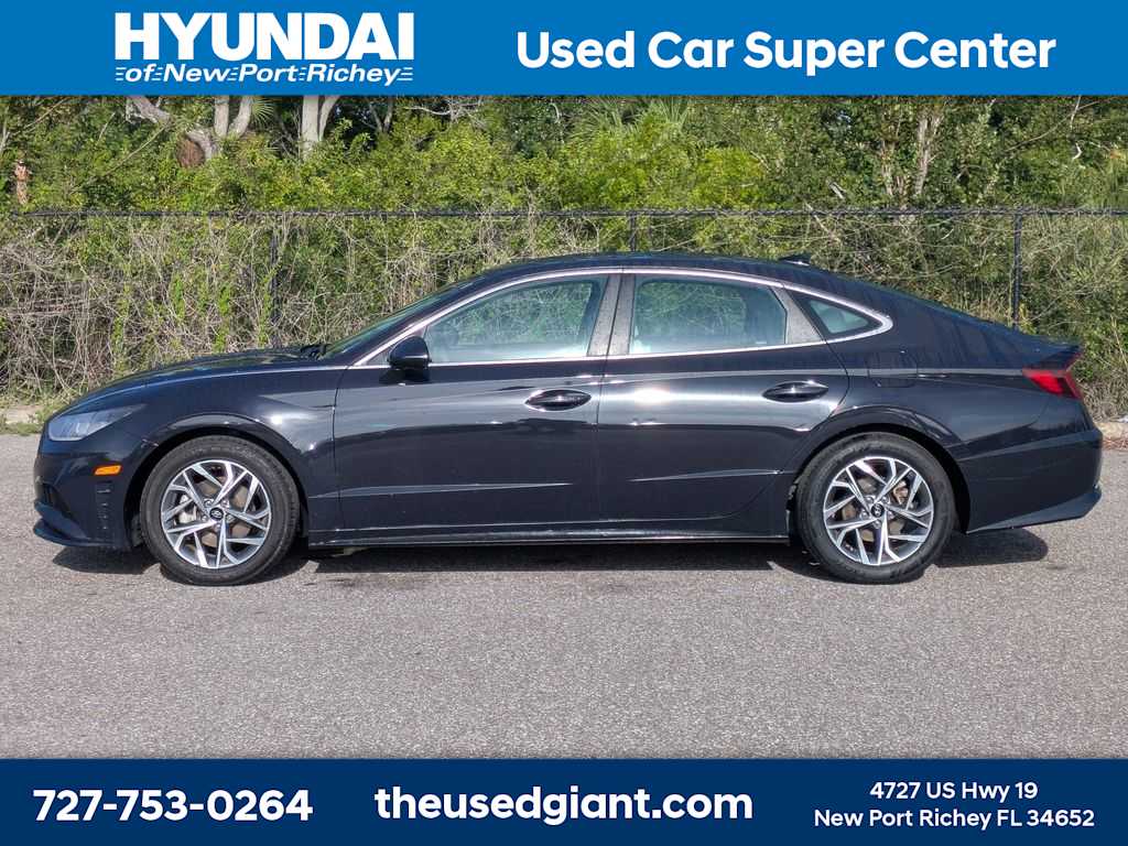 Thumbnail: 2023 Hyundai Sonata - 2