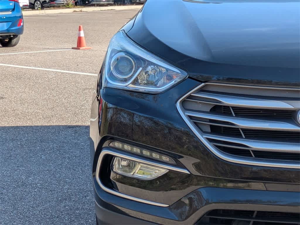 Thumbnail: 2017 Hyundai Santa Fe - 9