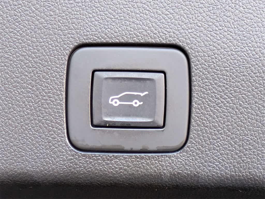 Thumbnail: 2022 Buick Encore GX - 13